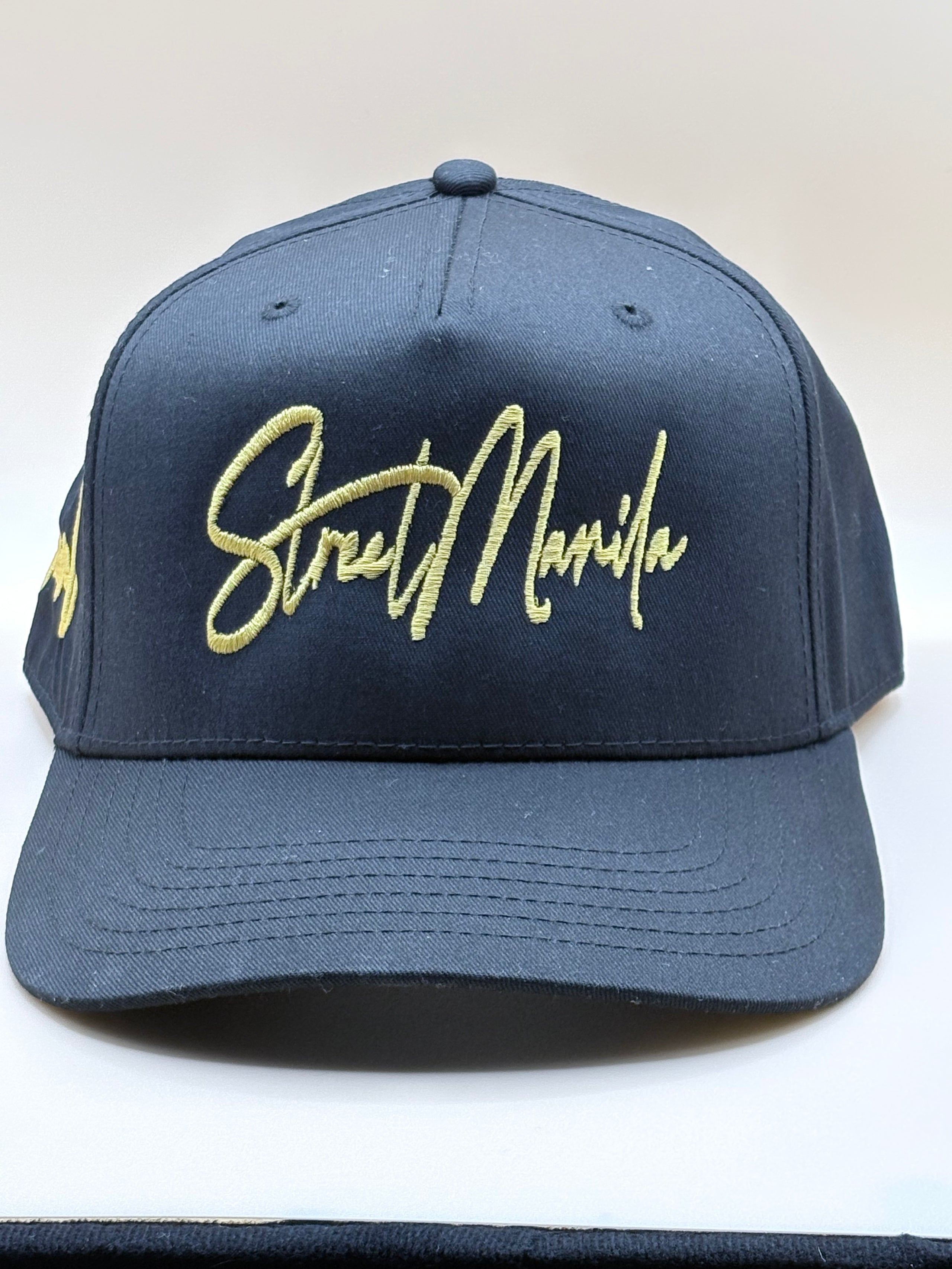 Sreet Manila ( Gold and Black)